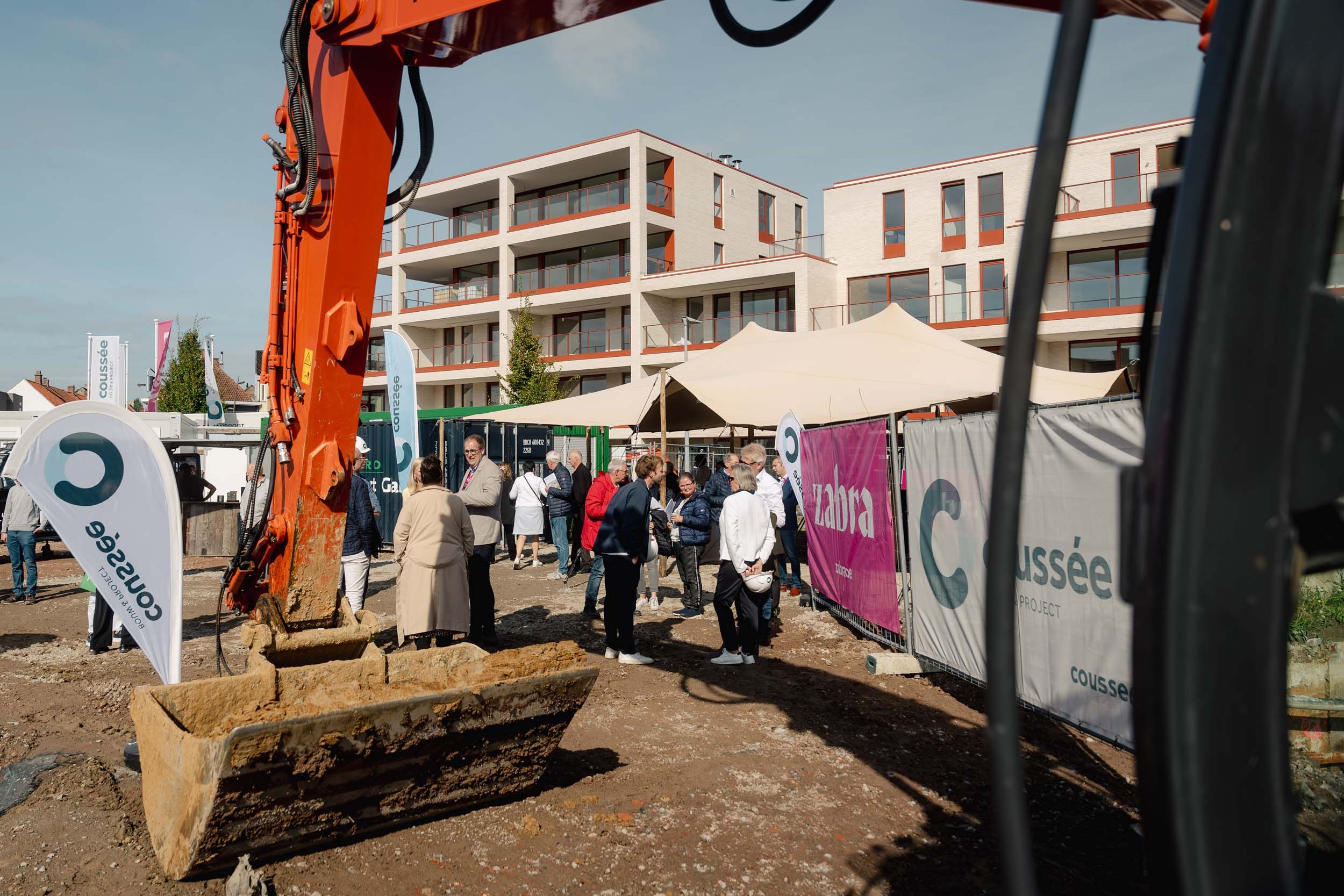 La première colonne à Business Park Awans